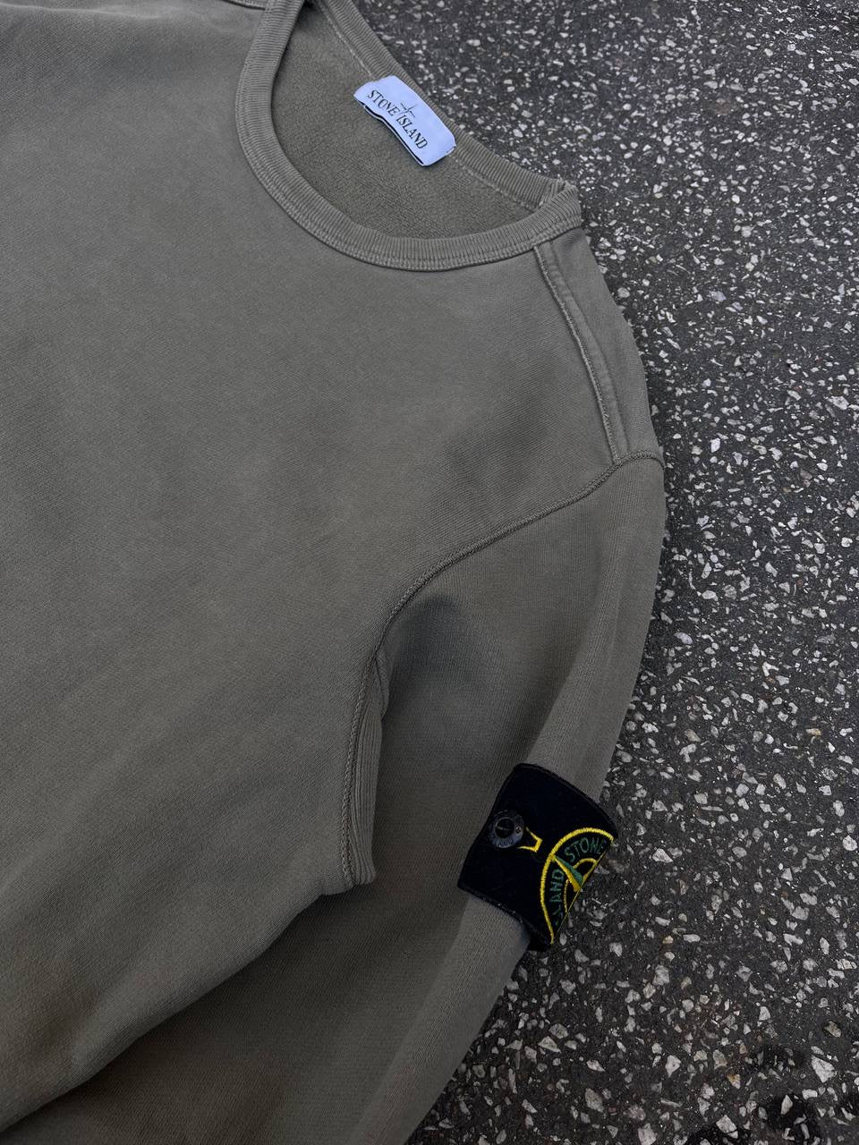 Stone Island Sweatshirt i oliven farve Large Brugt