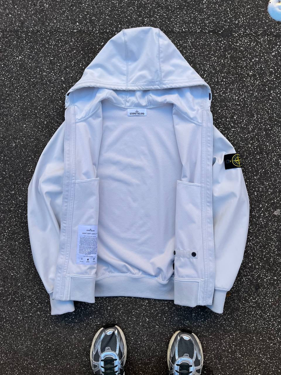 Stone Island Soft Shell R i Hvid Large Jakke Brugt
