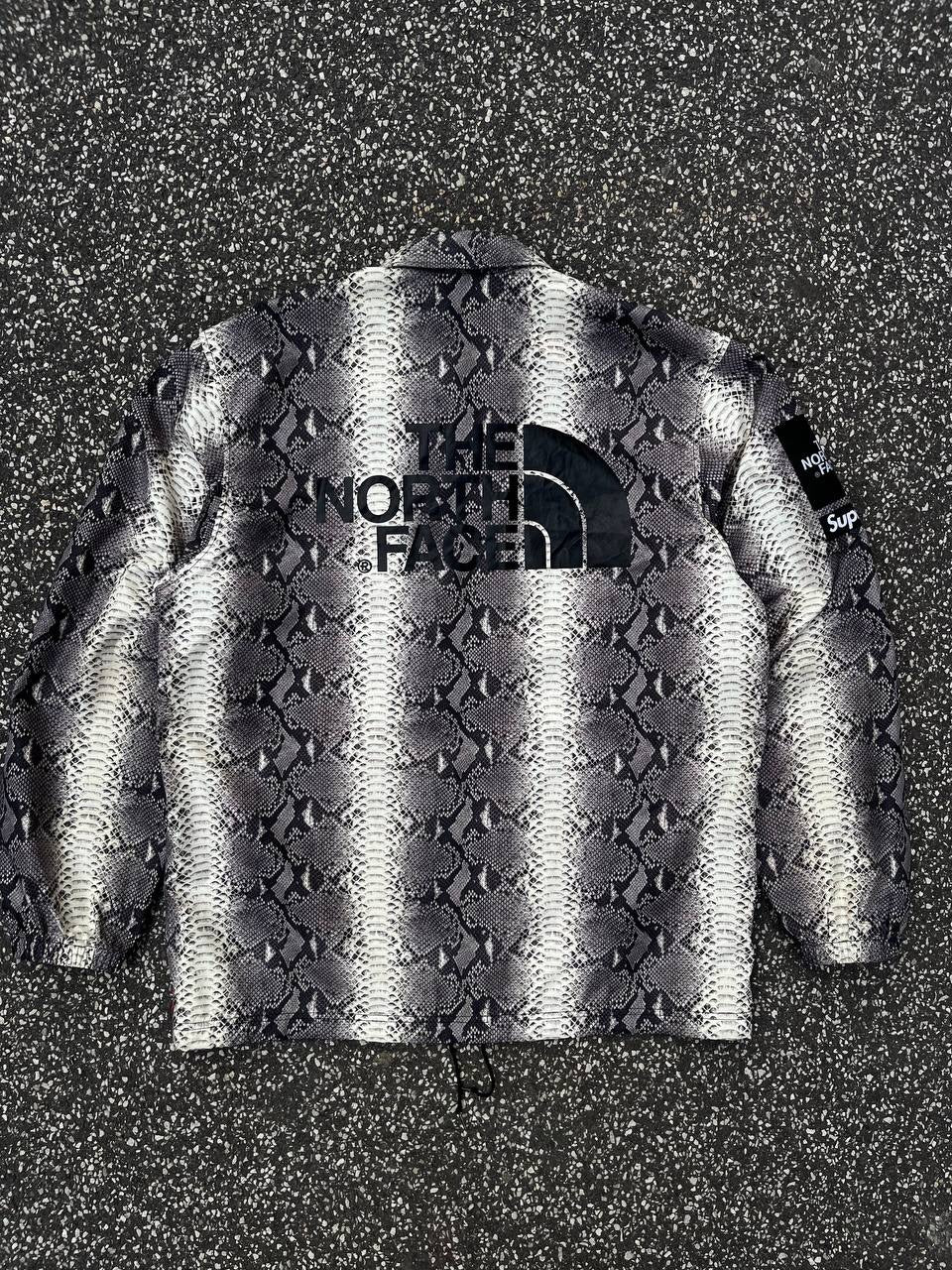 Supreme X The North Face Regnjakke Skaljakke Snake Skin L Large Grå