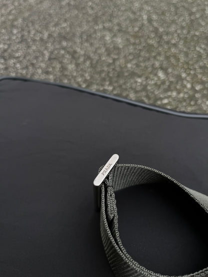Prada Nylon Shoulder Bag – Grå One Size Plads til Mac