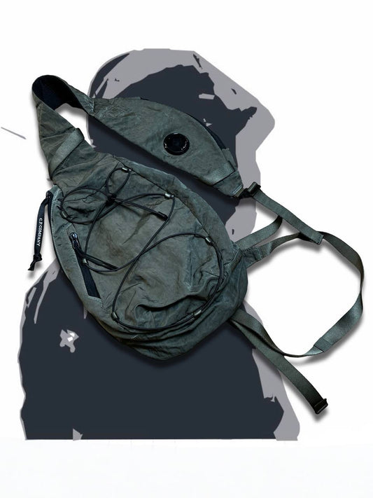 Brugt Used Sling bag C.P.Company i grøn Chrome Farve Skuldertaske i god stand