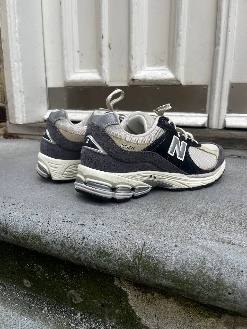 New Balance 2002R suede sneakers i super stand som nye størrelse 43 10 US refleksive logo