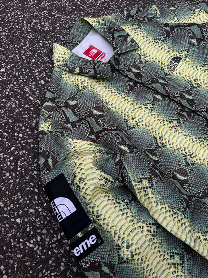 Supreme x The North Face Snakeskin Coaches Jacket – Small