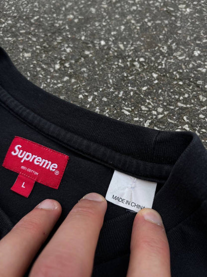 Supreme T-shirt Tee Beaded Logo i Large L herre Sort Black Used Brugt