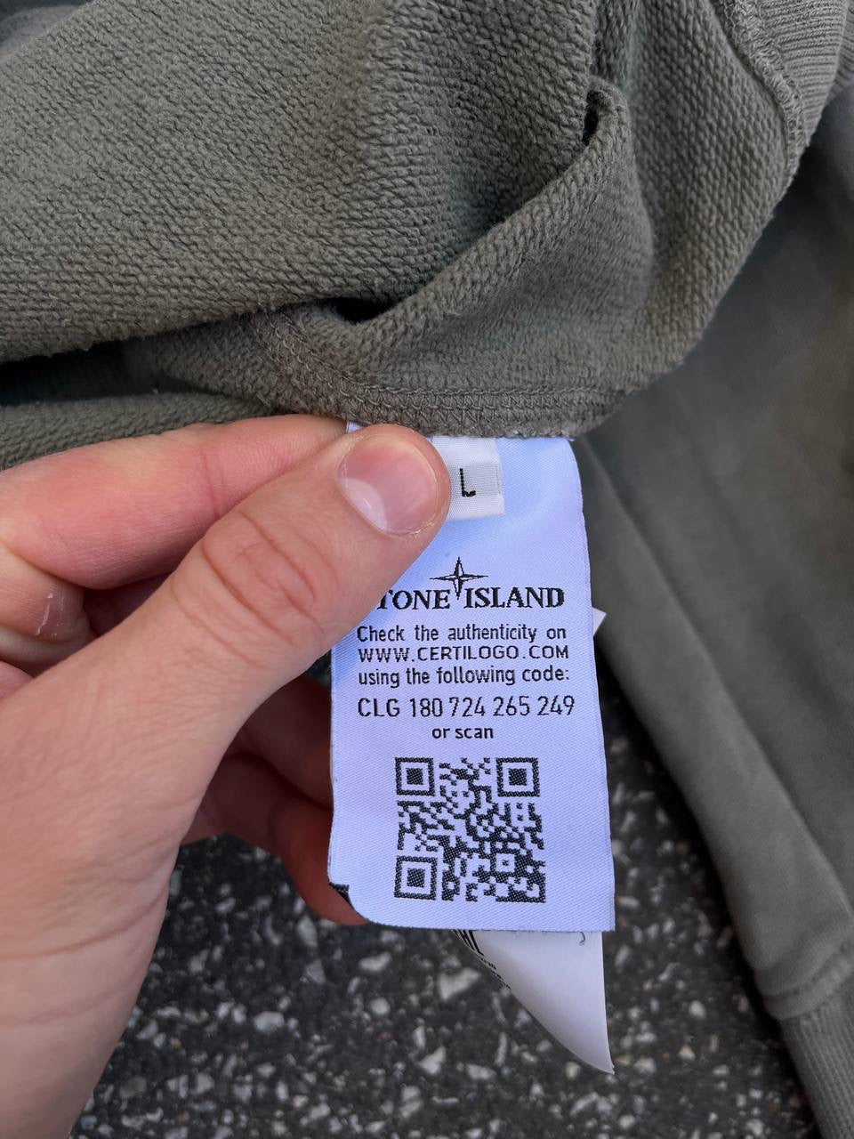 Stone Island Sweatshirt i oliven farve Large Brugt