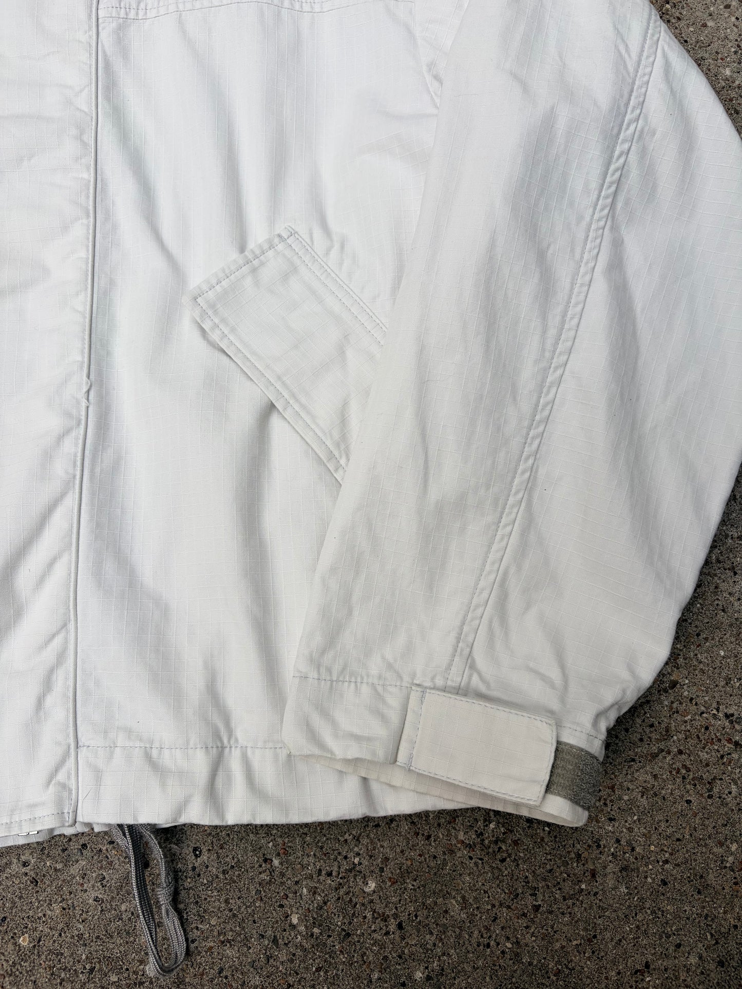 Acne Studios Funnel Neck Ripstop Jacket – Fog Grey – Size 46 (Large)