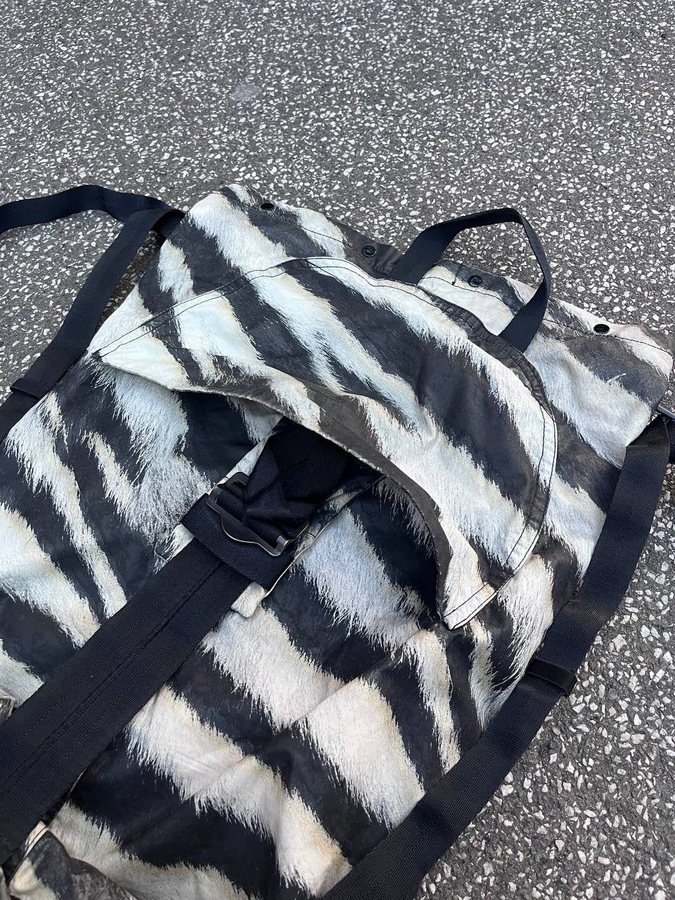 Stone Island 2Way Bag Taske Sebra Sling Bag Og Rygsæk 2 in 1 Brugt Used
