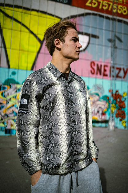 Supreme X The North Face Regnjakke Skaljakke Snake Skin L Large Grå