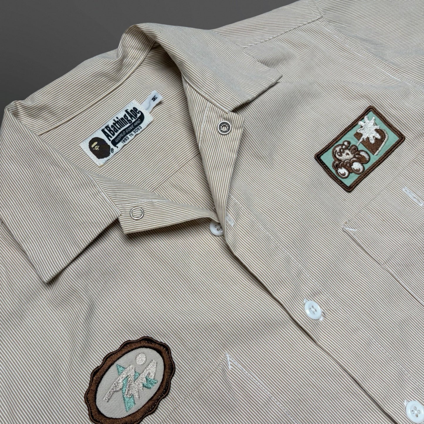 BAPE Skjorte – Beige Stribet Sommer Skjorte (M)