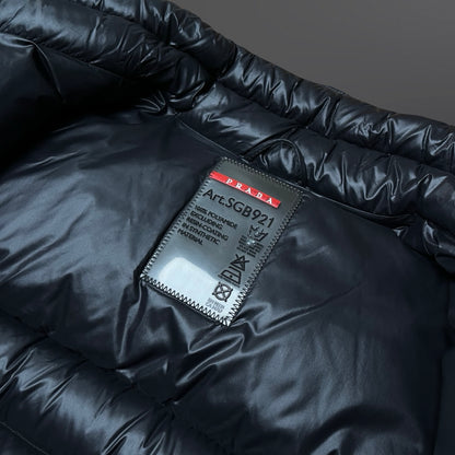 Prada Dunjakke – Sort Størrelse Large (IT Tg. 56)
