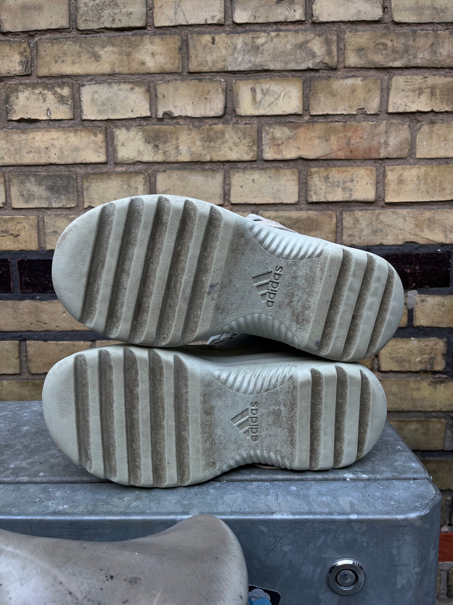Adidas Yeezy Desert Boot “Salt” US 9.5 / EU 43