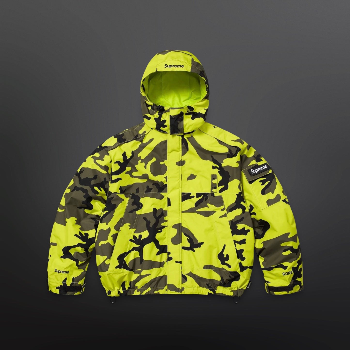 Supreme 2-in-1 GORE-TEX Shell + Quilted Liner Vest i den sygeste neon camo colorway fra SS25. Large