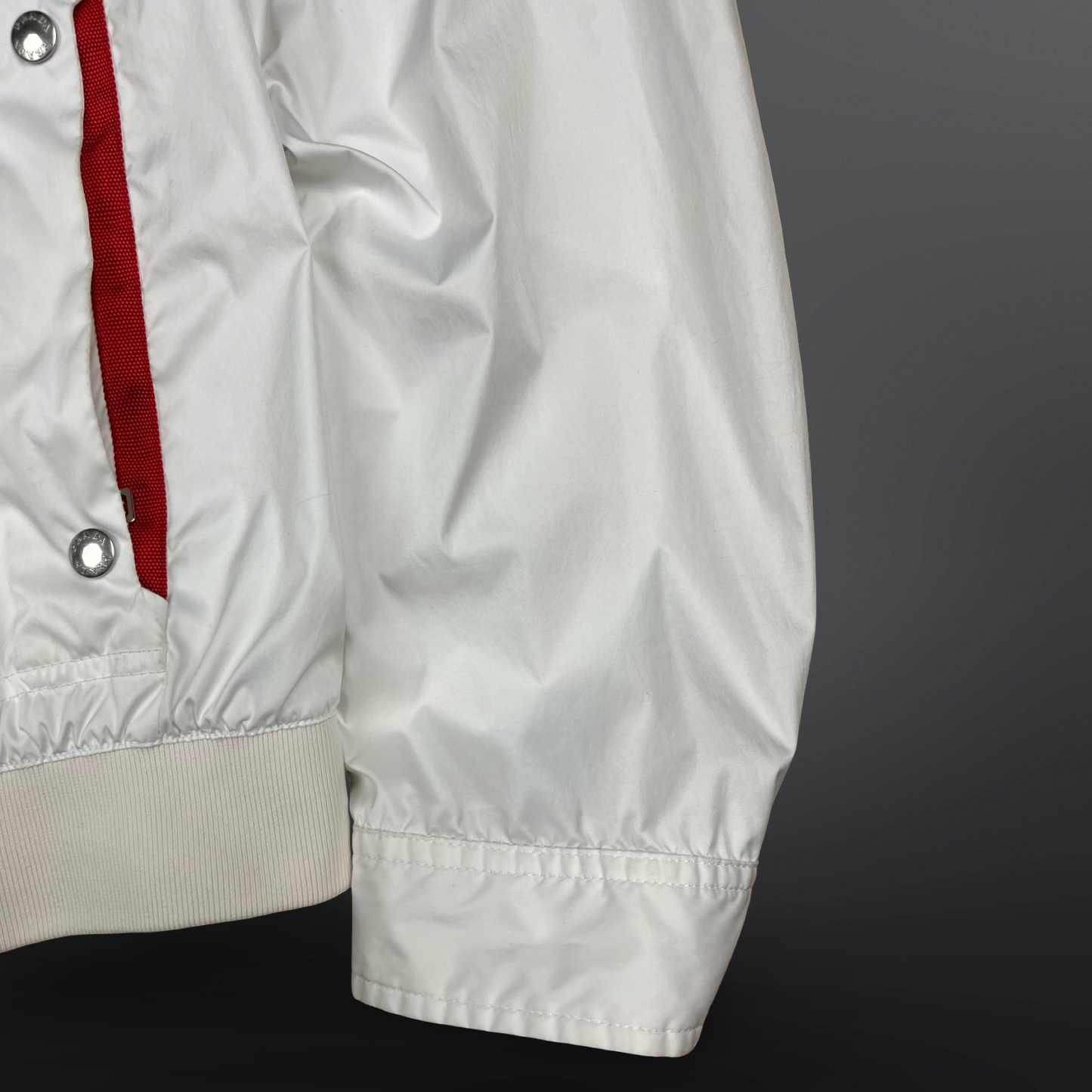 Prada Nylon Jacket – Hvid – Str. Large (Art. SGV862)