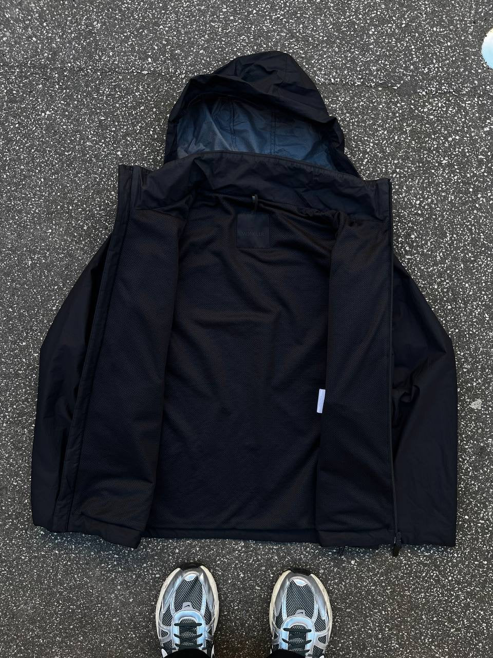 Moncler Itier Jakke i Sort Medium 3 Herre