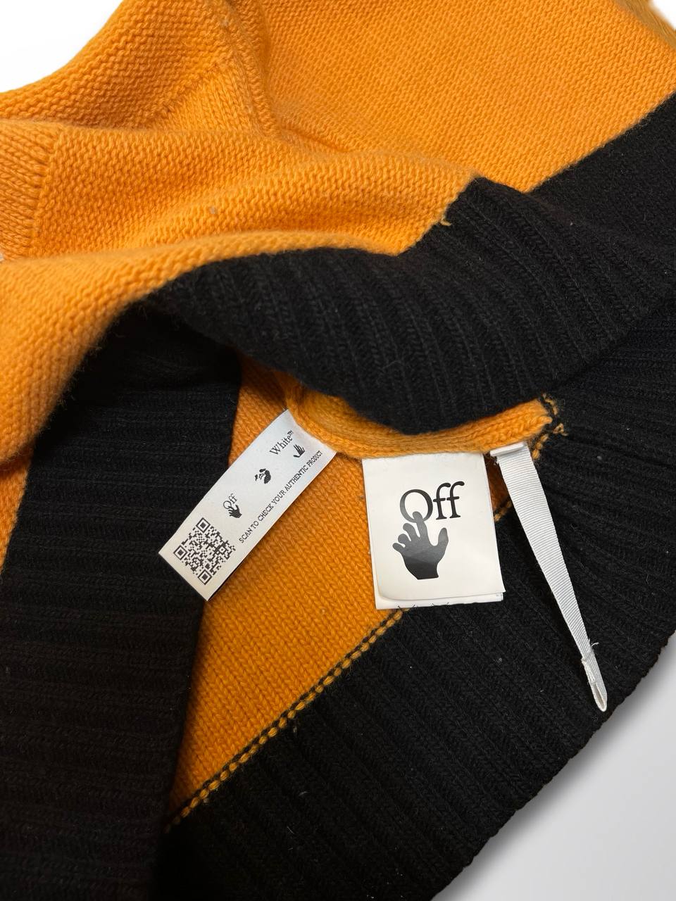 Brugt Off-White Tm Trøje Strik Striktrøje Sweater i uld L large 100% wool uld i multifarve