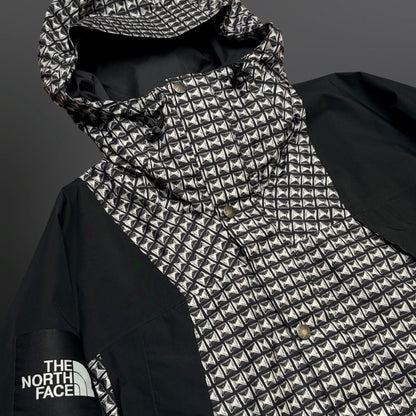 Supreme x The North Face Studded Mountain Light Jacket – Black – Medium