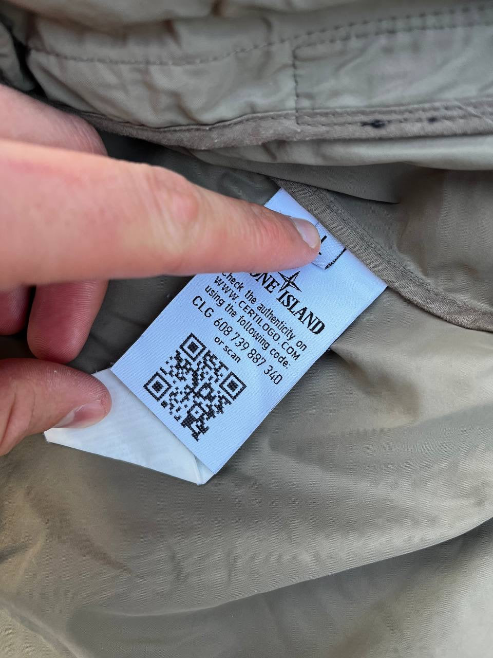 Stone Island Bomber Jakke i Beige Large (M)