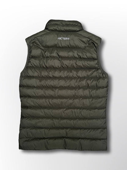 Brugt Arc’teryx Cerium down vest i khaki grøn M medium