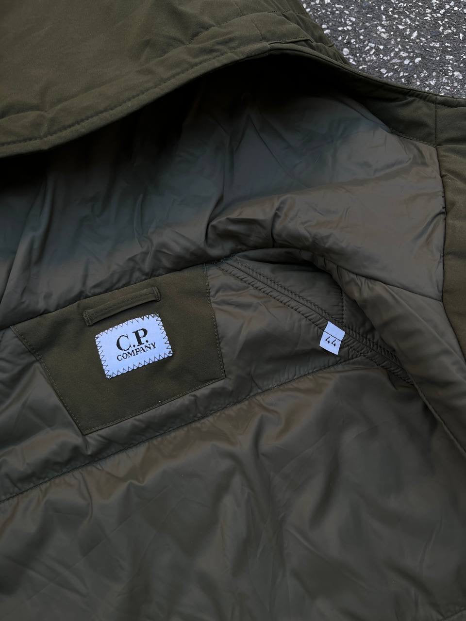 C.P.Company Pro-Tek jakke Primaloft i khaki Grøn S Small Brugt