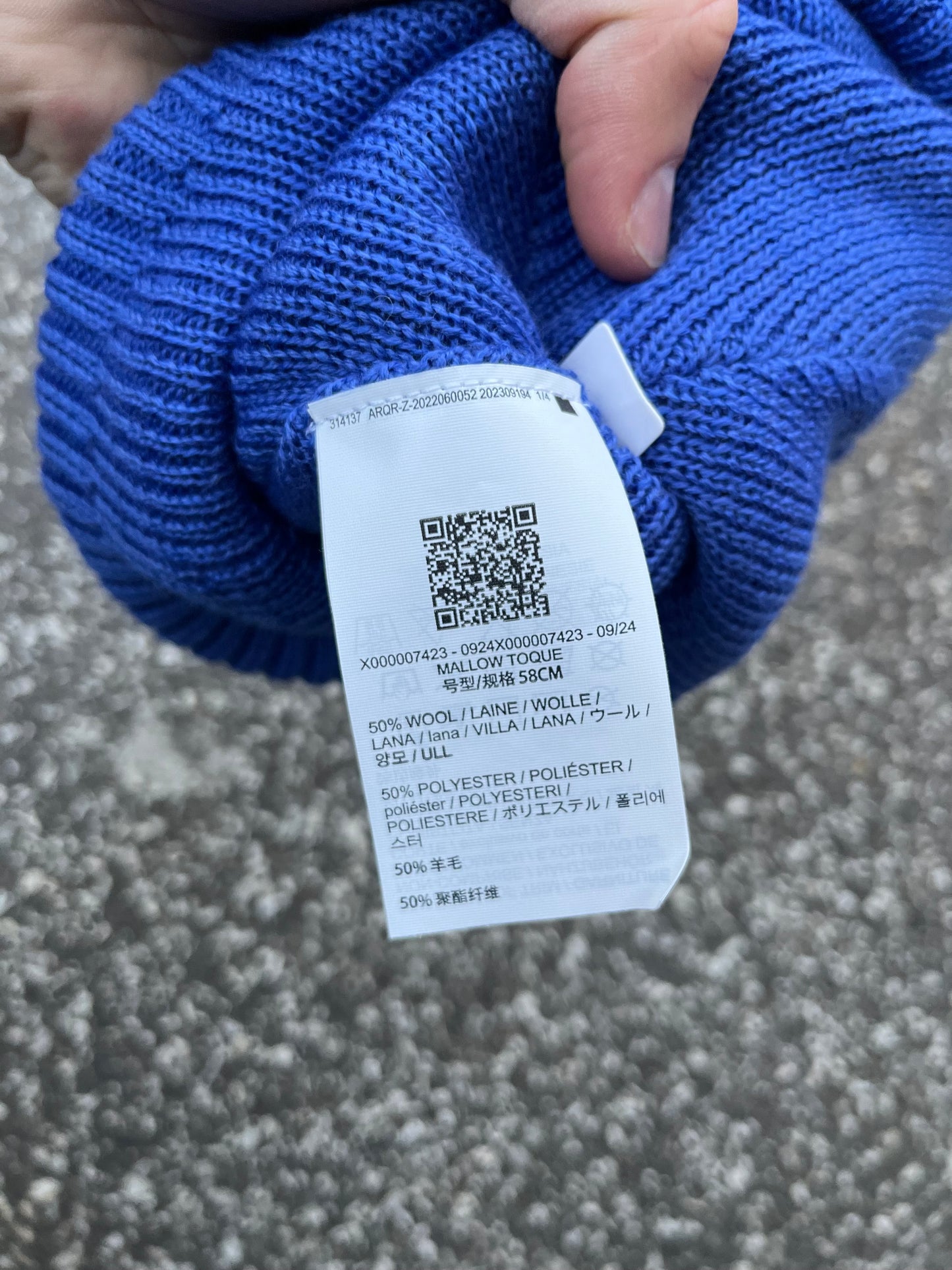 Arc’teryx Mallow Toque Beanie – Blue – BRAND NEW