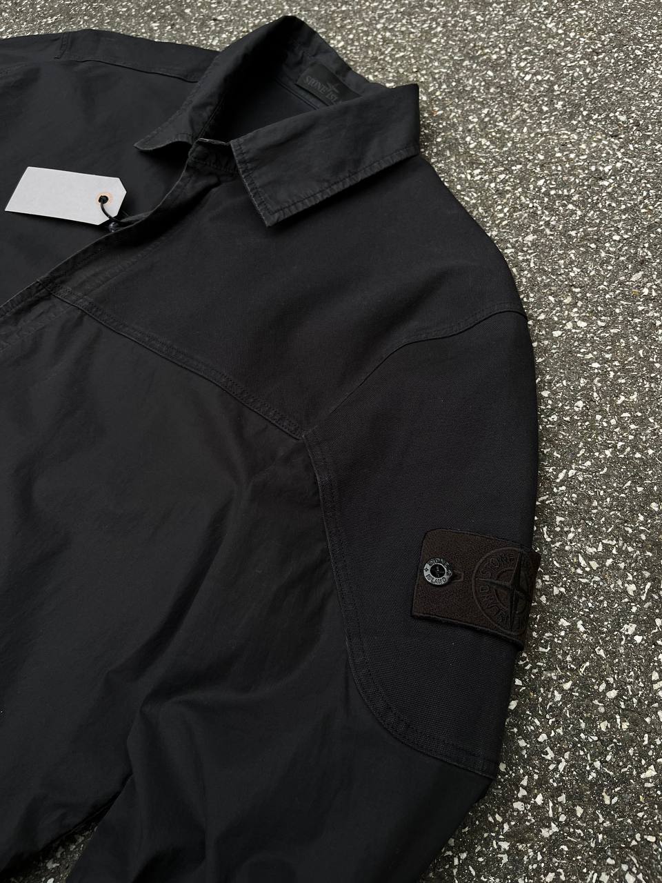 Overshirt let jakke Stone Island Shadow projekt med sort badge i Sort L large Sten Ø