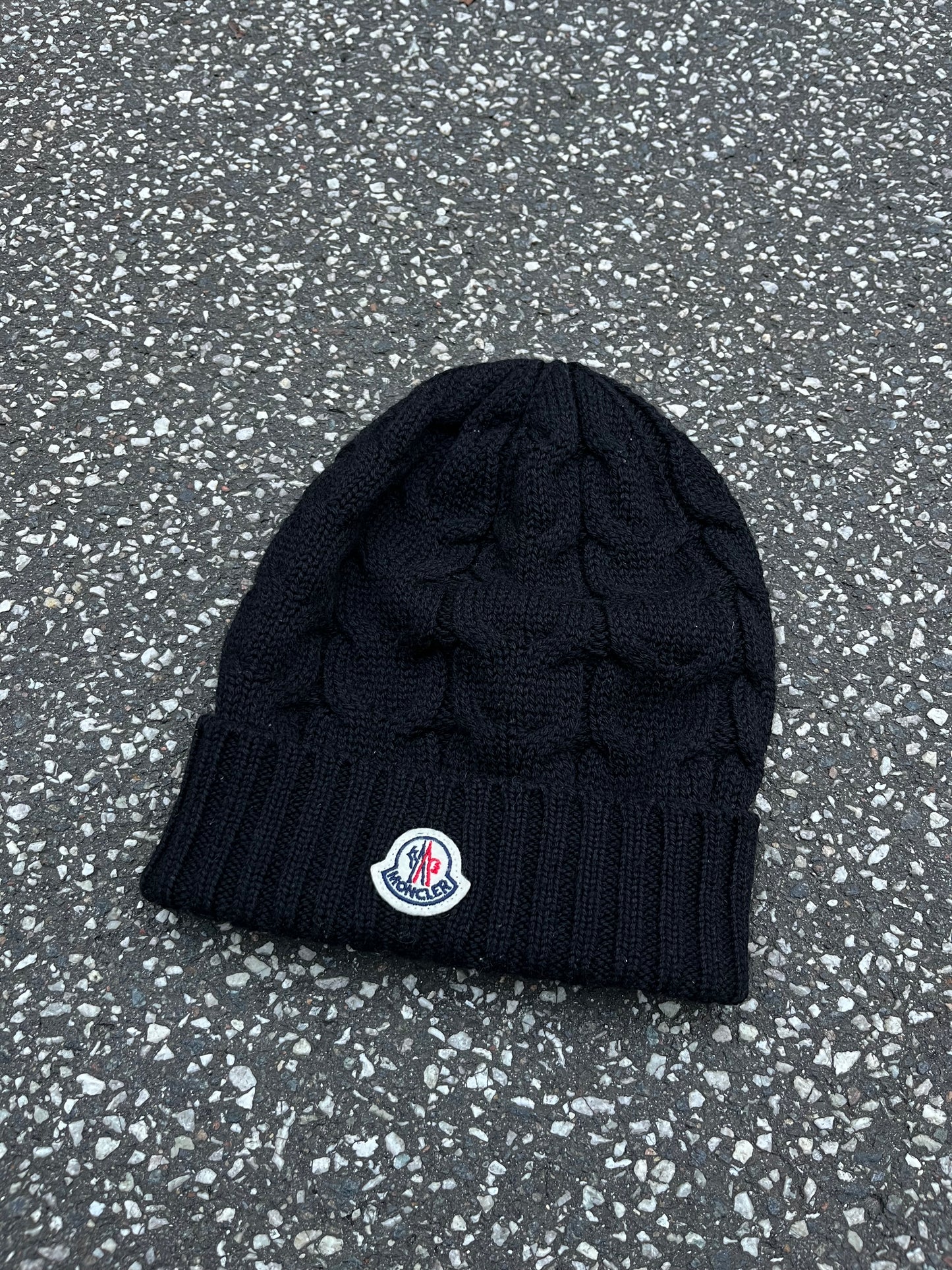 Moncler Cable Knit Wool Beanie – Black (Str. L)