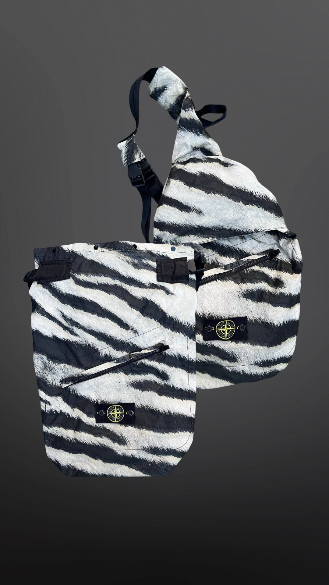 Stone Island 2Way Bag Taske Sebra Sling Bag Og Rygsæk 2 in 1 Brugt Used