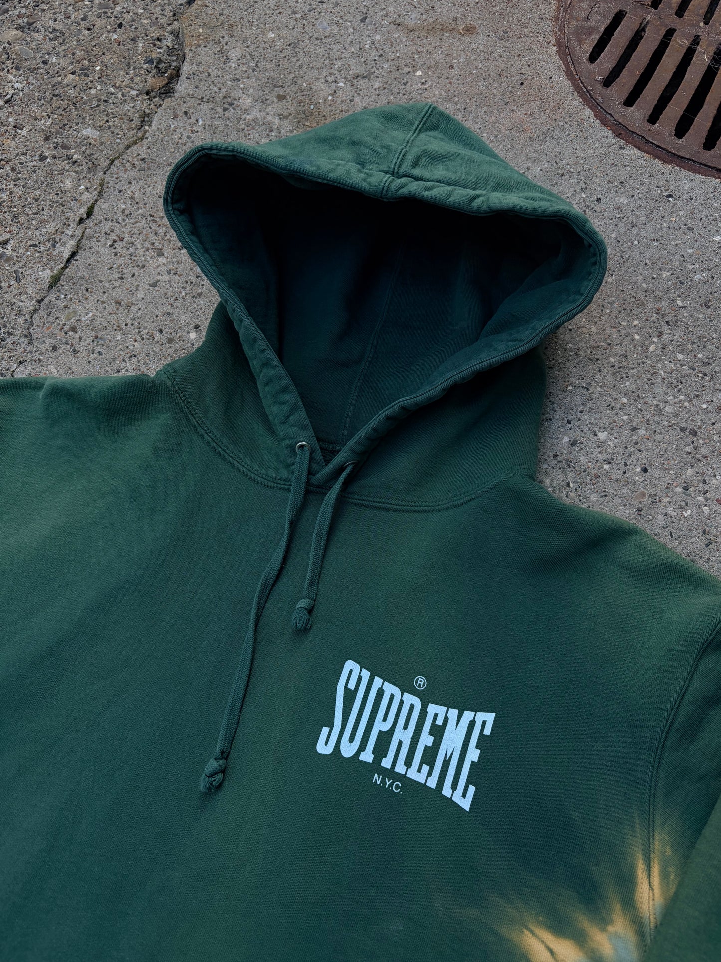 Supreme Tie Dye Hoodie – Medium