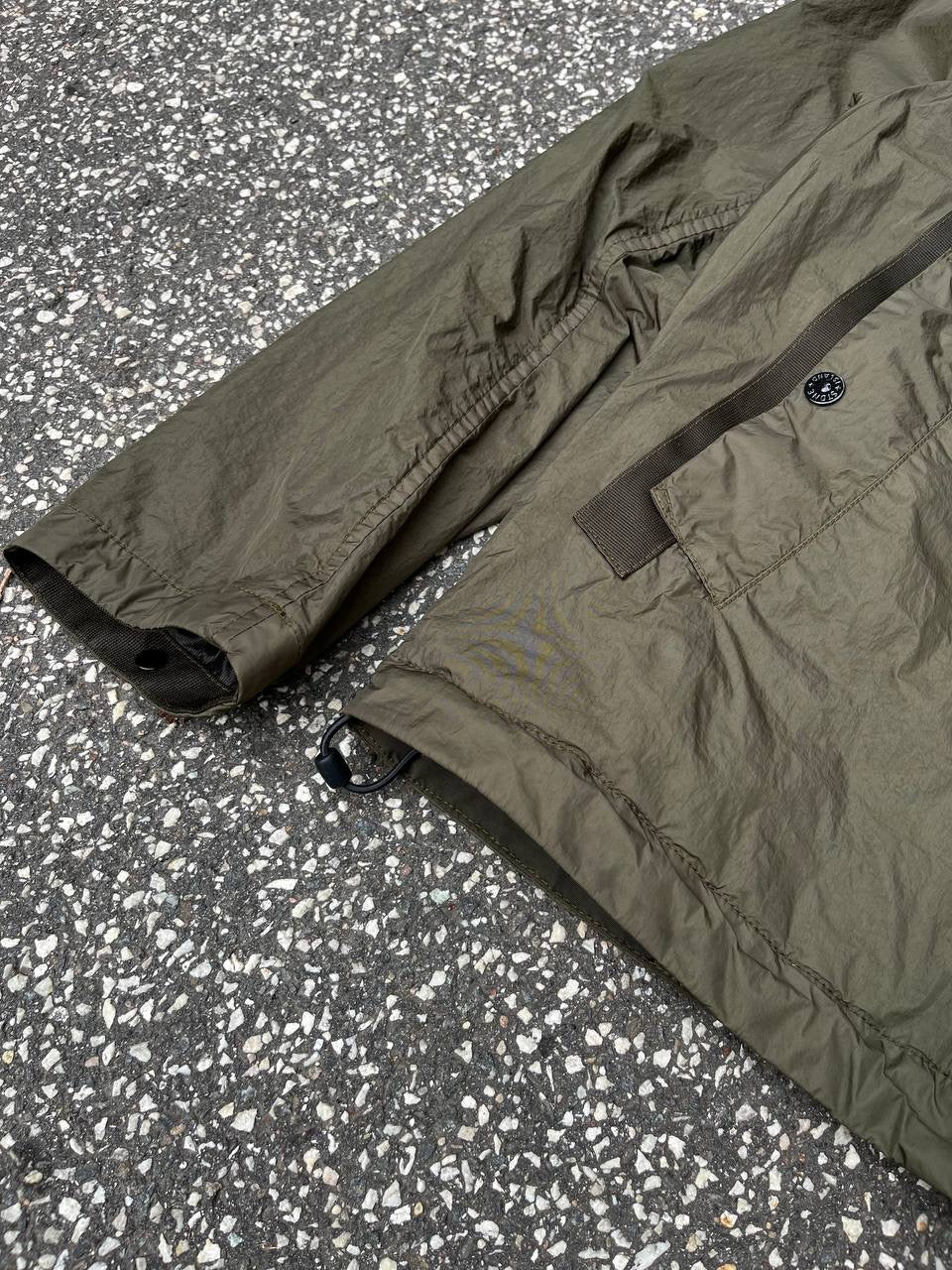 Stone Island Garment Dyed Crinkle Reps Ny Windbreaker Efterårsjakke Grøn Millitær Khaki M Medium K1S154100092 S0A23