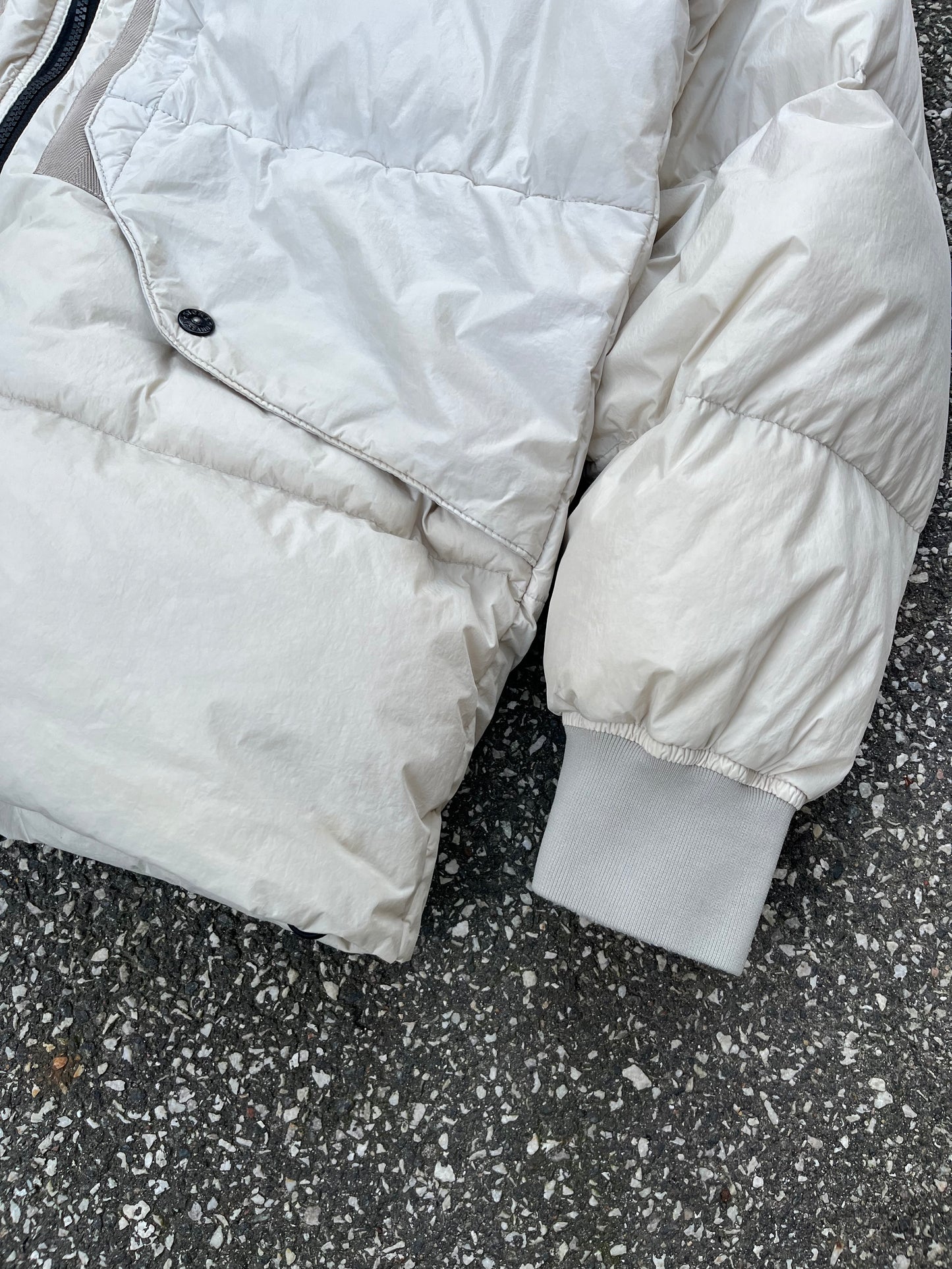 Stone Island Crinkle Reps NY Down Jacket Off White Str. Large