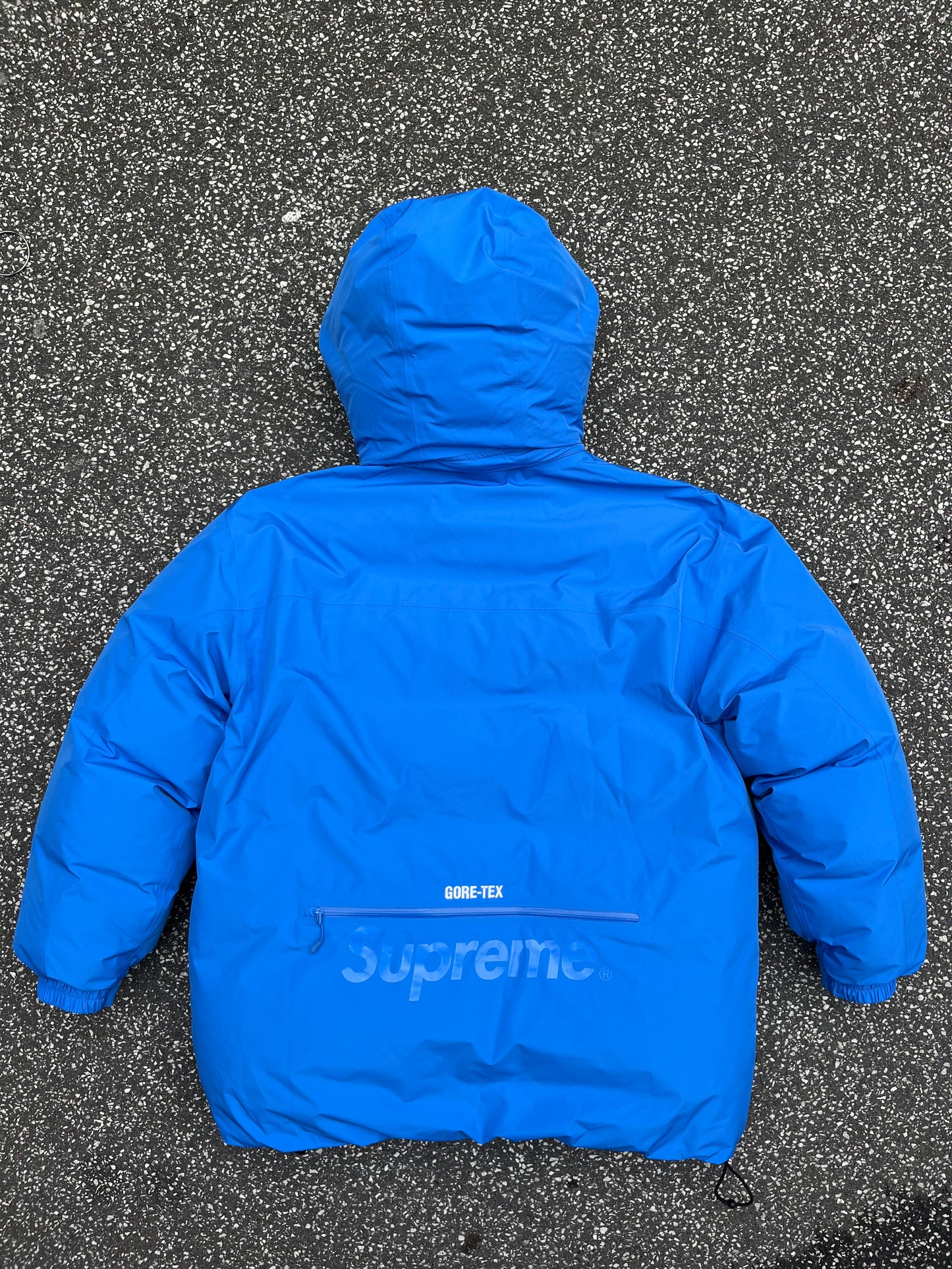 Supreme GORE-TEX 700-Fill Down Parka Blue, Str. M