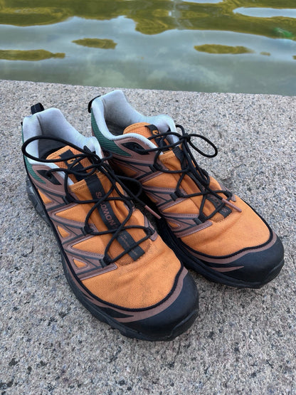 Salomon sneakers / hiking sko fra Salomon i sort /orange 44