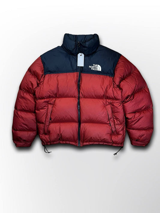 “Brugt Varm Dunjakke The North Face Nuptse 700 med Hætte Vinterjakke i L Large mænd i sort og bordeaux”