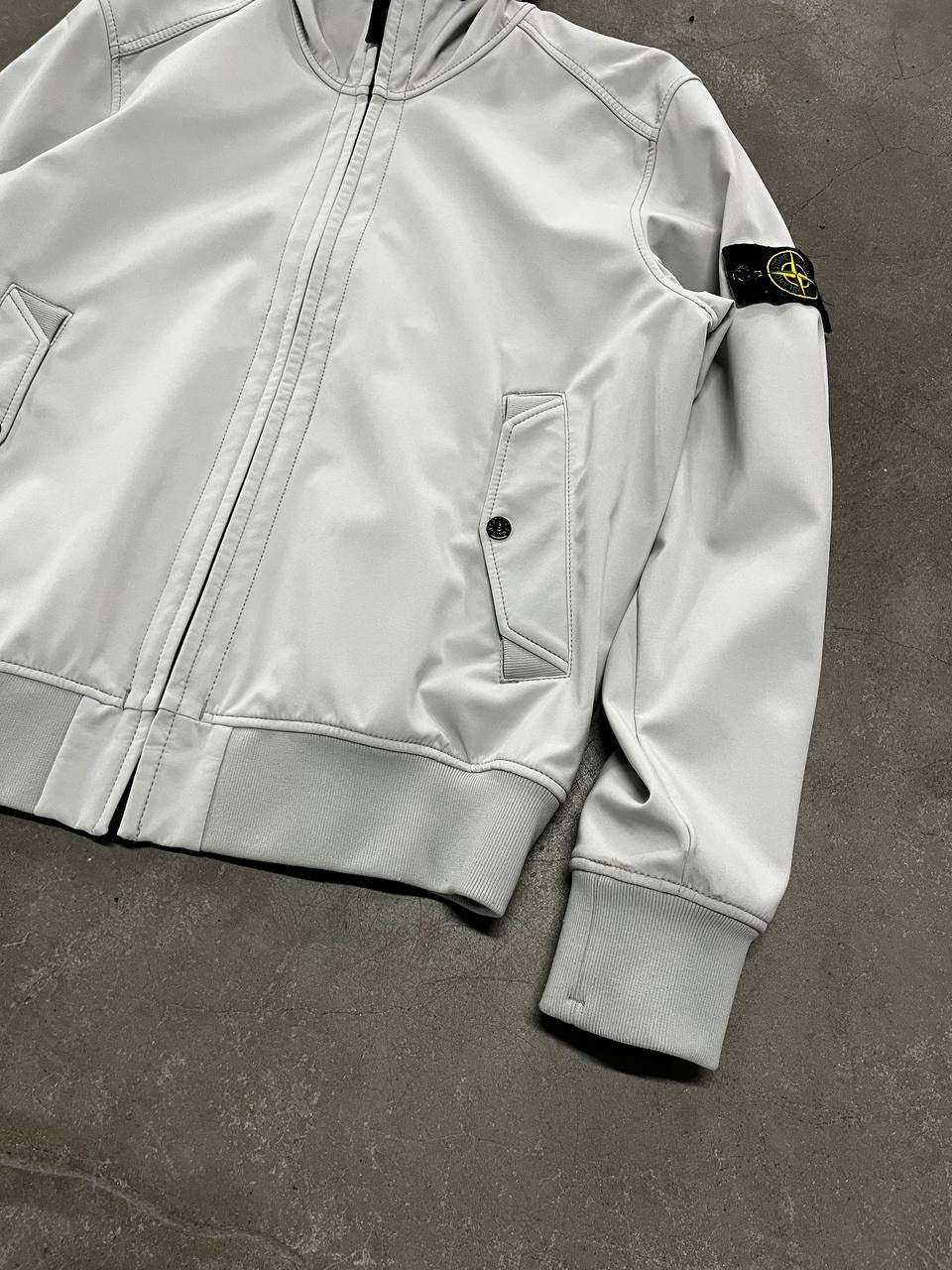 Stone Island Softshell R i hvid XL brugt