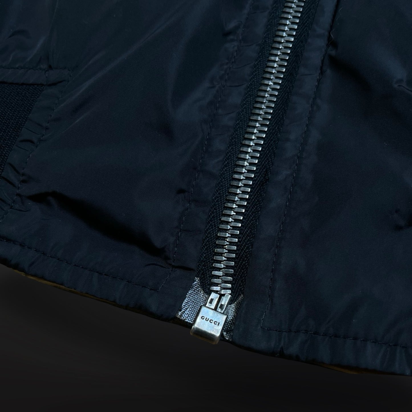 Gucci Reversible Bomber Jacket – Sort – Str. 52 Medium herre