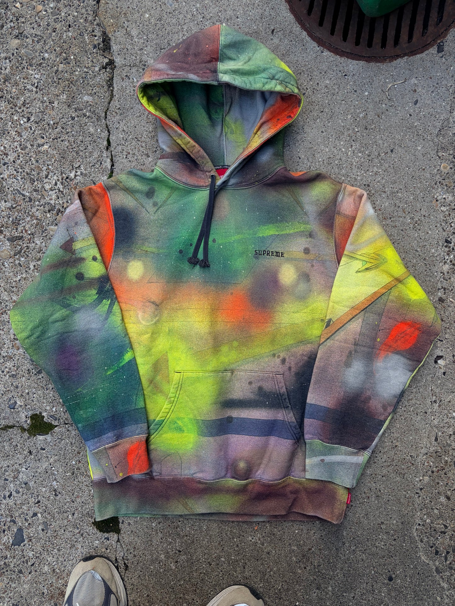 Supreme Distressed Spray Hoodie (SS20) – Medium