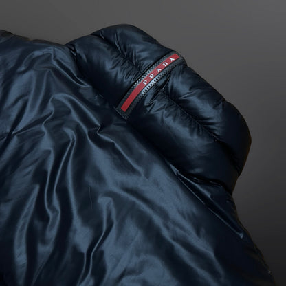 Prada Dunjakke – Sort Størrelse Large (IT Tg. 56)