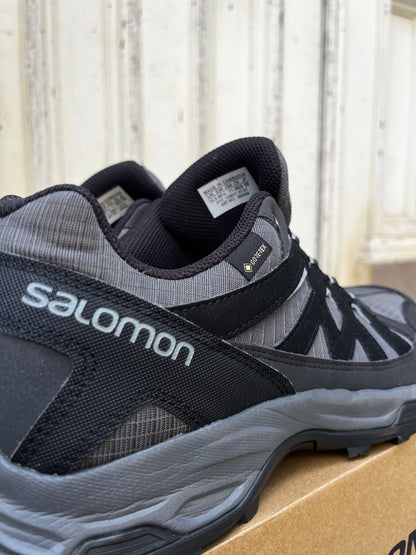 Brugte Hiking sko / vandre sneakers fra Salomon i sort med Gore-tex 44