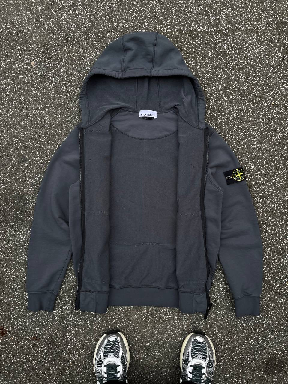 Stone Island Zip Up Hoodie Hættetrøje med Lynlås i grå grey Large Som ny Brugt