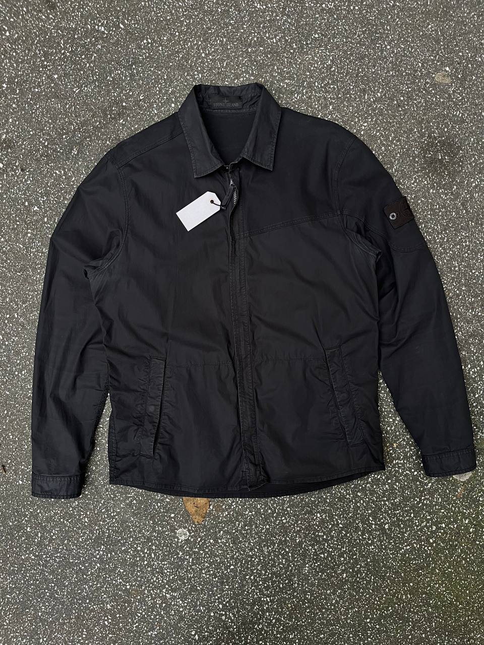 Overshirt let jakke Stone Island Shadow projekt med sort badge i Sort L large Sten Ø
