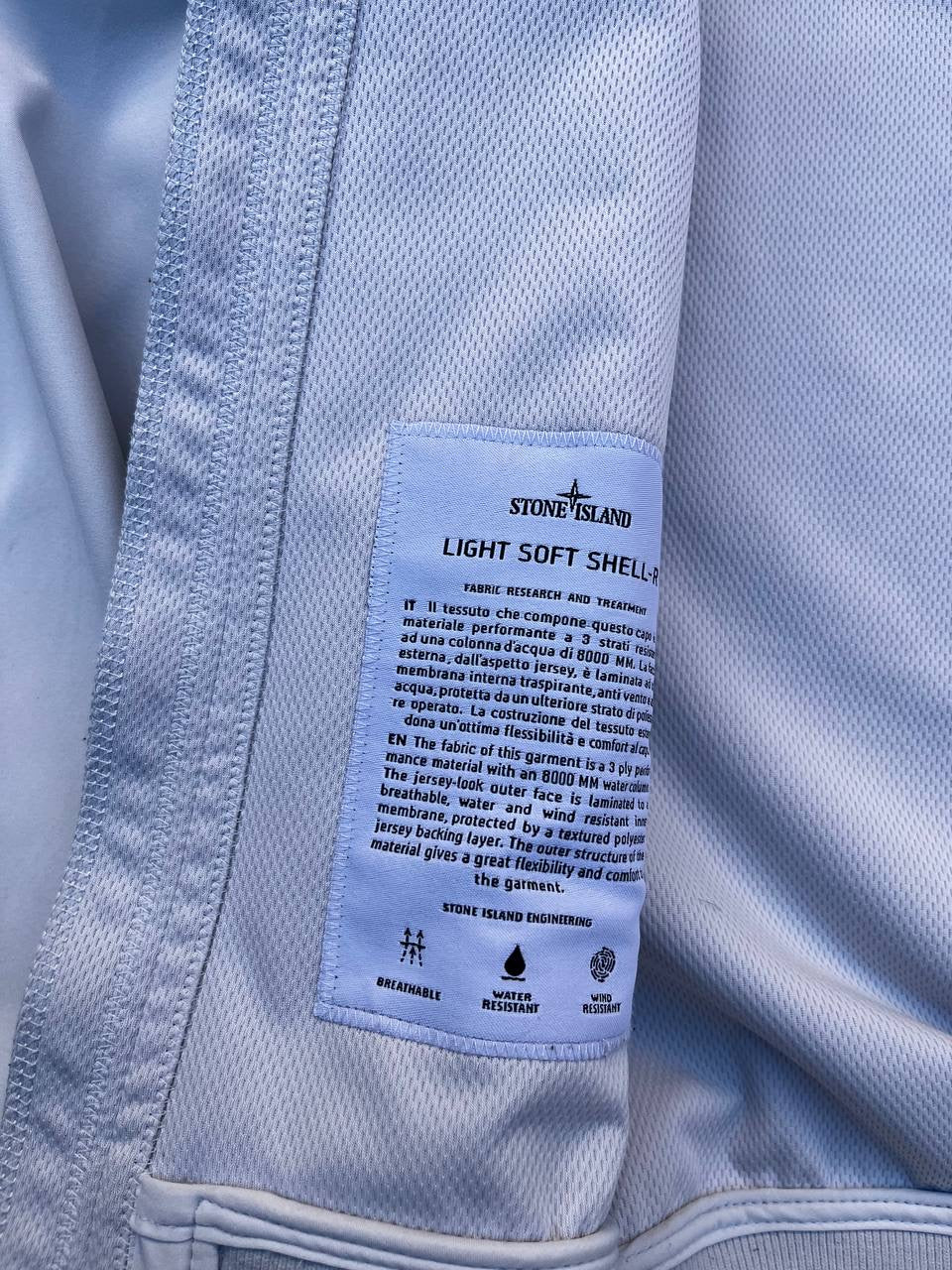 Stone Island Soft Shell R i Hvid Large Jakke Brugt