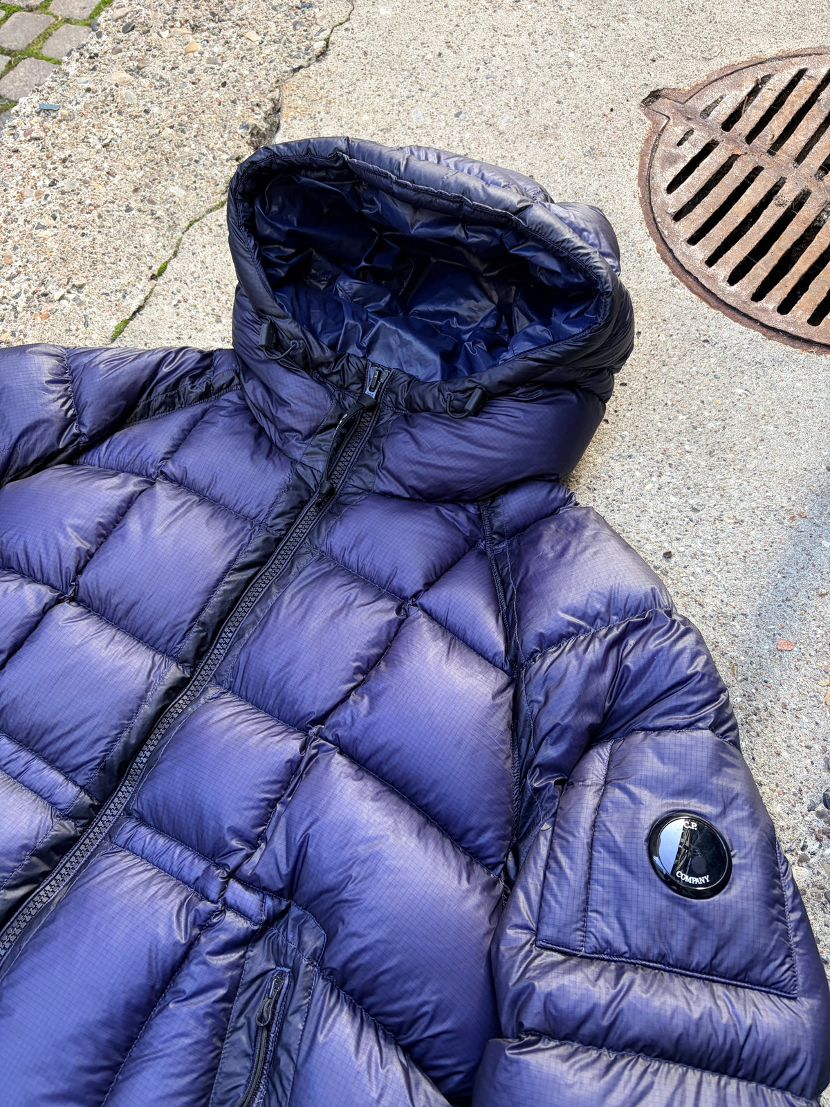 C.P. Company D.D. Shell Hooded Down Jacket – Blue/Purple – XL (fits Large)