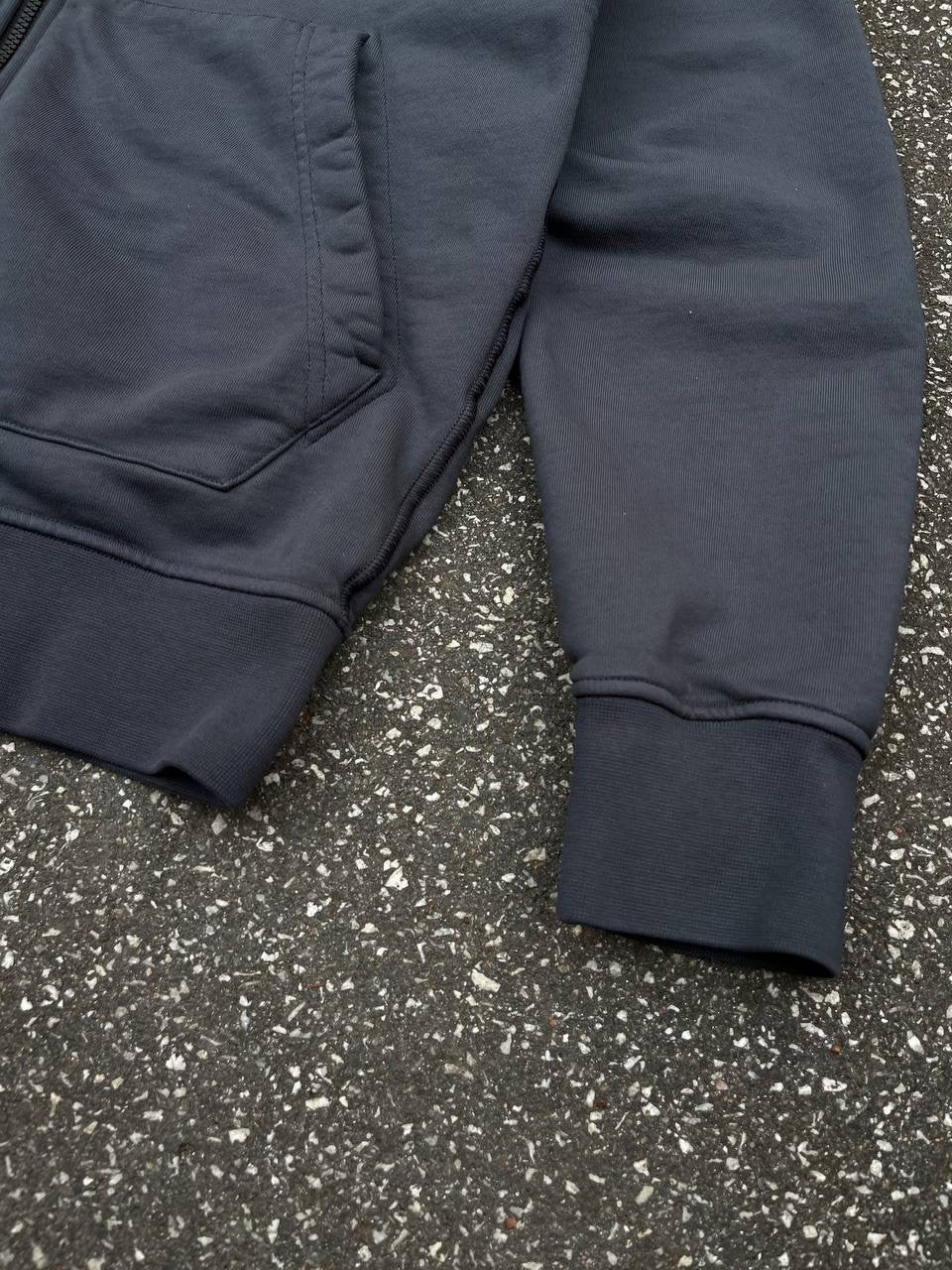 Stone Island Zip Up Hoodie Hættetrøje med Lynlås i grå grey Large Som ny Brugt