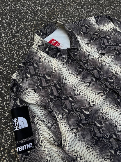 Supreme X The North Face Regnjakke Skaljakke Snake Skin L Large Grå