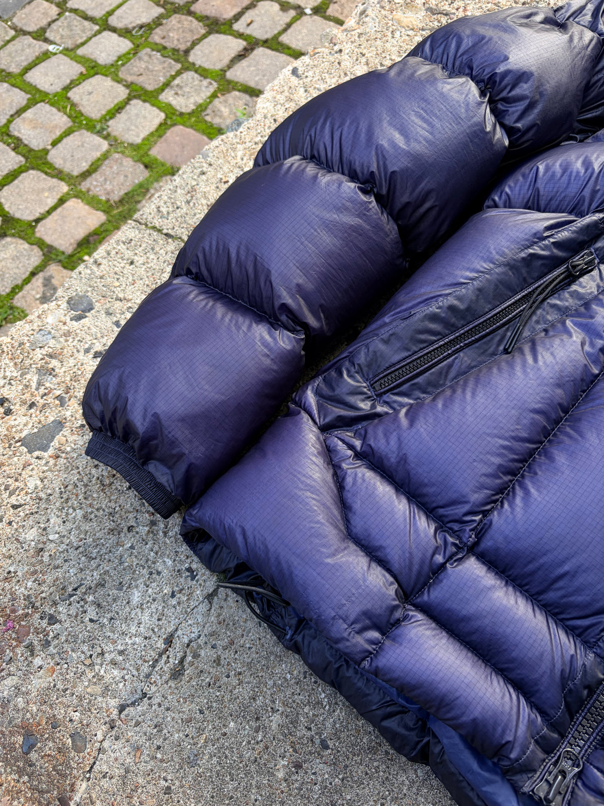 C.P. Company D.D. Shell Hooded Down Jacket – Blue/Purple – XL (fits Large)