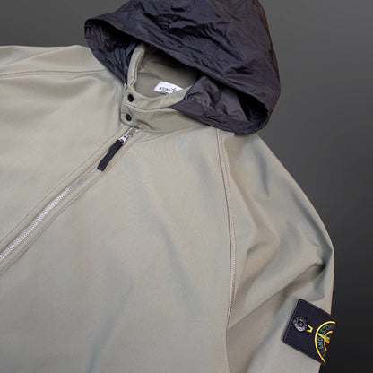 Stone Island Light Soft Shell-R Jacket – XXL (Passer XL)