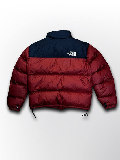 “Brugt Varm Dunjakke The North Face Nuptse 700 med Hætte Vinterjakke i L Large mænd i sort og bordeaux”