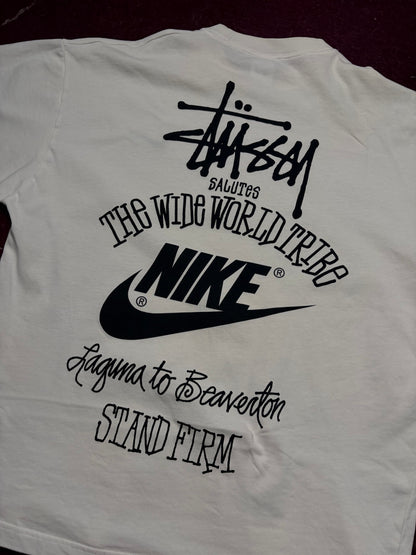 Nike x Stüssy T-shirt i hvid – str. M