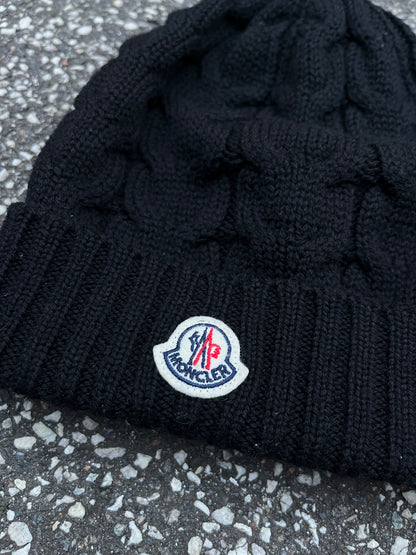 Moncler Cable Knit Wool Beanie – Black (Str. L)