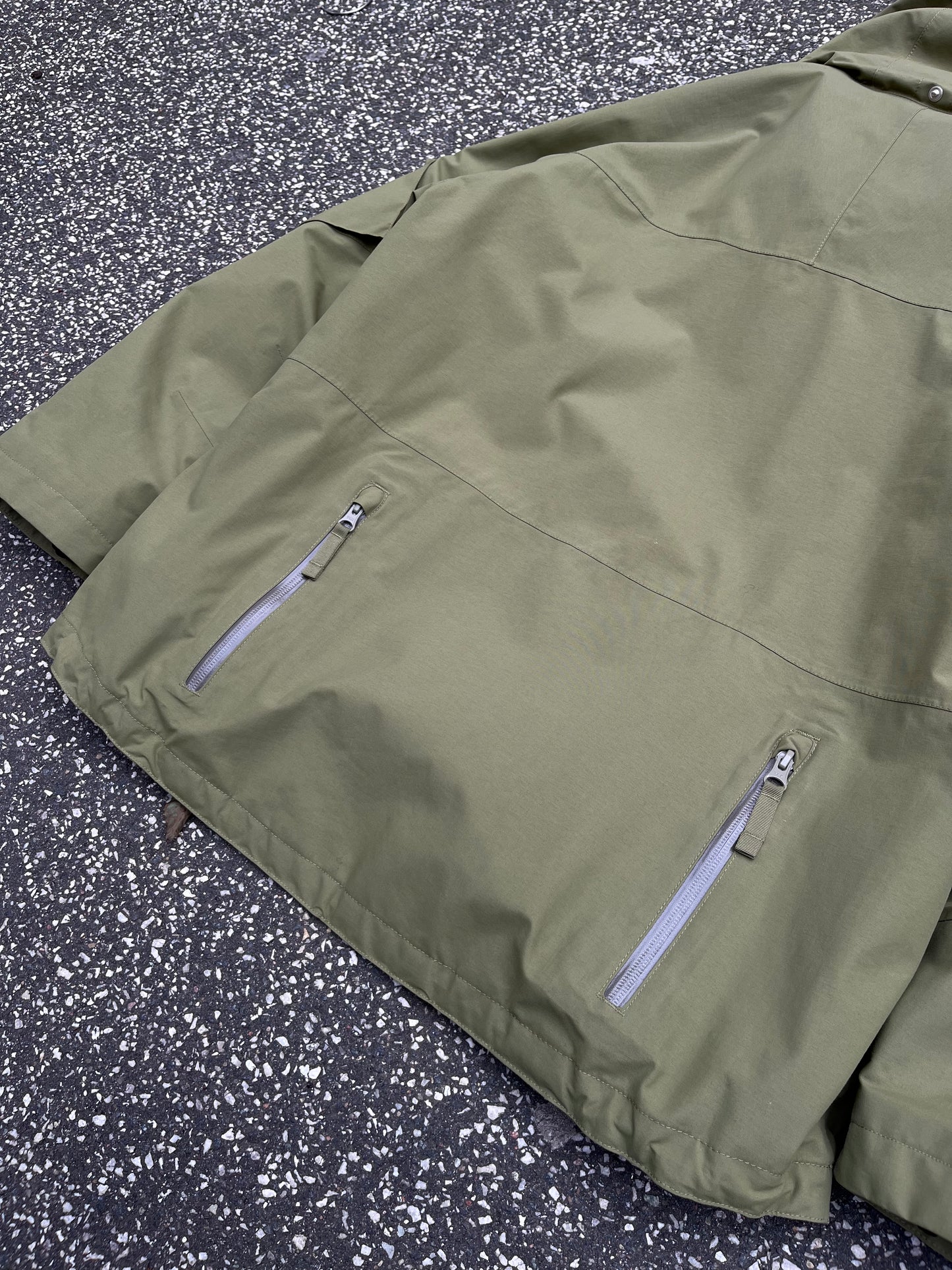 Supreme GORE-TEX Mountain Parka Olive / Camo Fleece S Small
